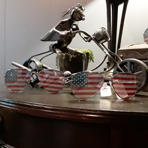 Patriotic flag sunglasses - Picture 3 of 5